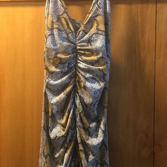 Snake print ruched bodycon dress - Picture 3 of 3